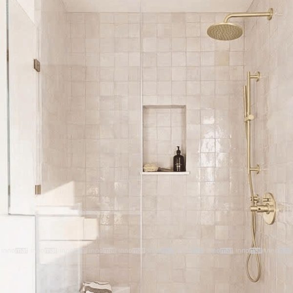 gạch thẻ vuông ốp tường hiệu ứng bê tông 120x120
